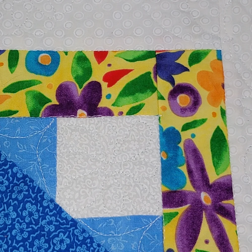 Bits & Pieces Small Quilt Multicolor
